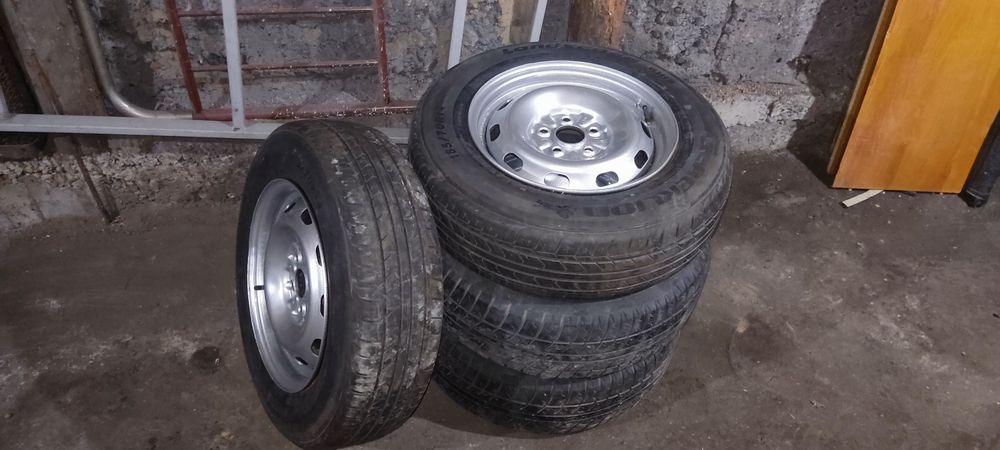 Диски   40000 тг  разболтовка 5 на 100