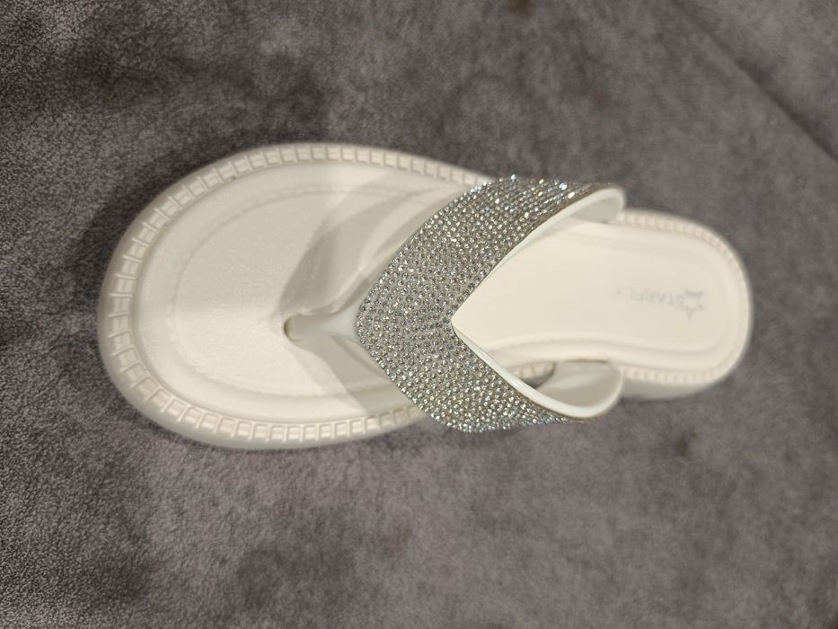 Новые сланцы- тапки