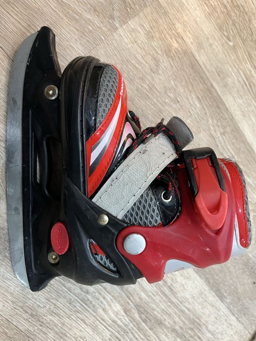 Продам коньки детские