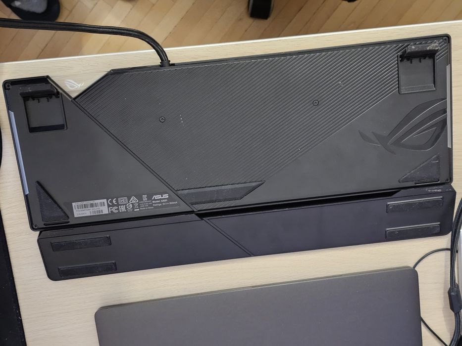 Tastatura gaming mecanica Asus Rog strix flare