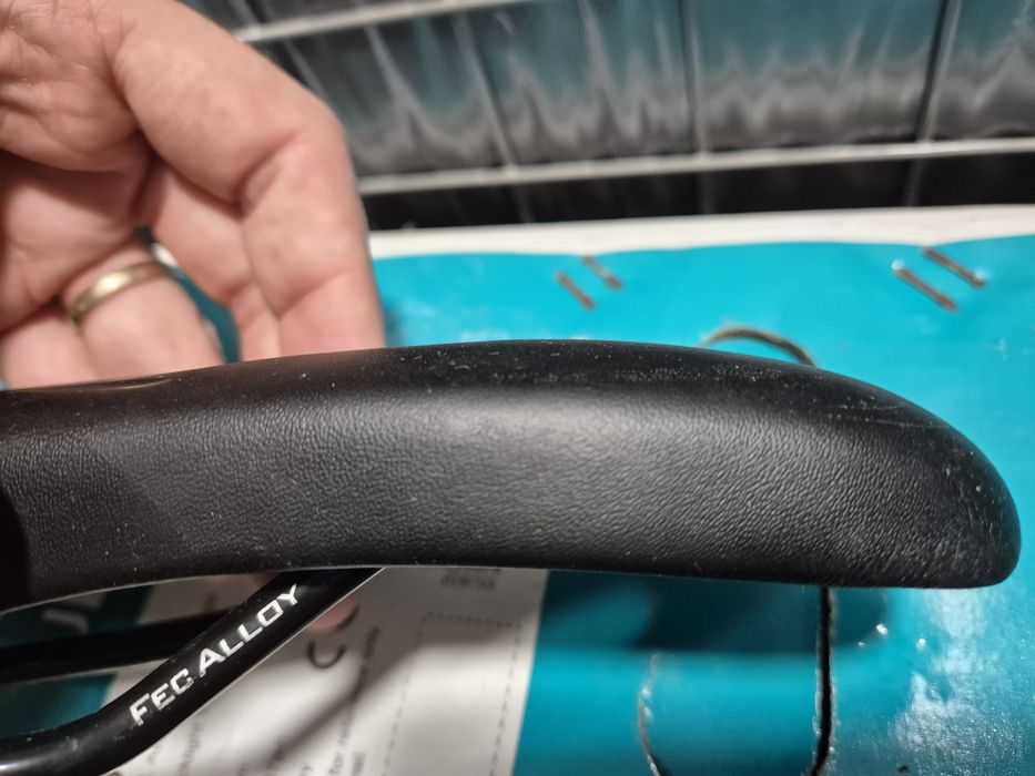 [Sa cursiera sosea] Selle Italia Q-bik flow, neagra, sine Fe-C