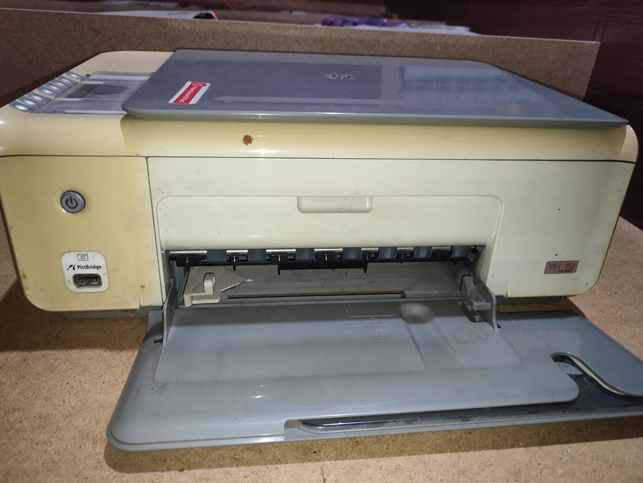 Продам цветной принтер HP