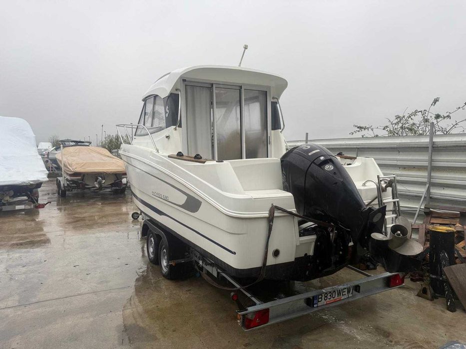 VAND Barca cabinata BENETEAU ANTARES 680 + peridoc