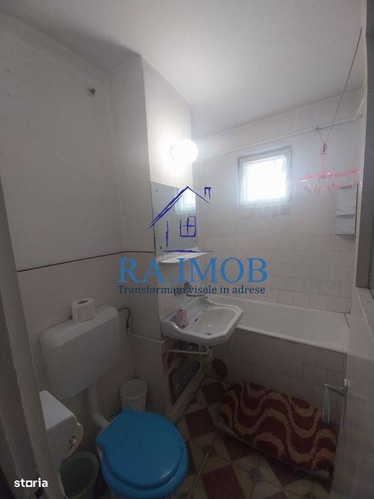 Apartament 2 camere, et 10, Vest - Al.Godeanu - 48900 euro negociabil