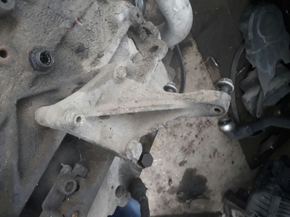 Suport pt ax intermediar planetara vw sharan galaxy alhambra 6+1trepte