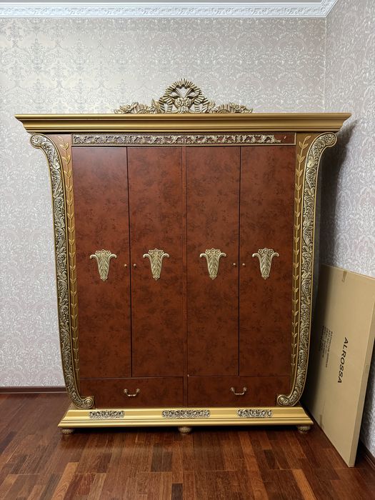 Спальный гарнитур