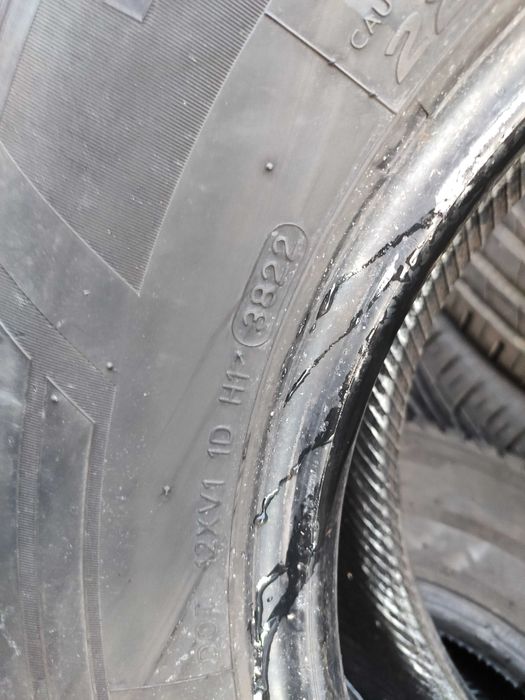 2бр Зимни гуми за бус 225 70 15 С - Hankook