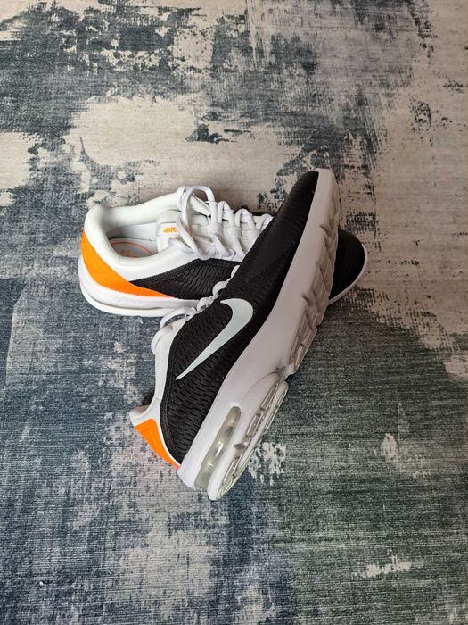 Nike AIR MAX Advantage 3