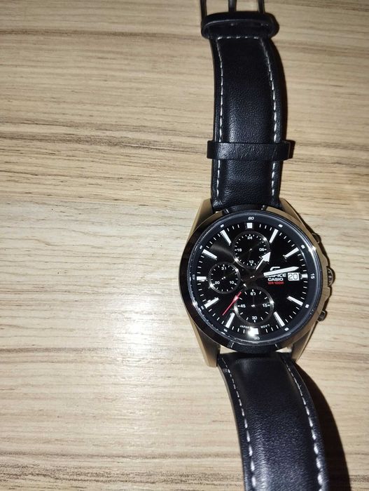Часовник Casio Edifice