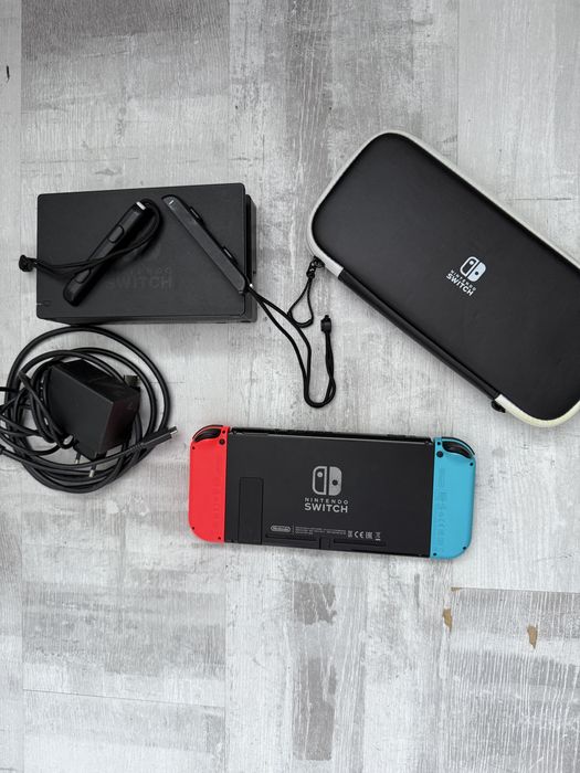 Vand Nintendo Switch (utilizat)