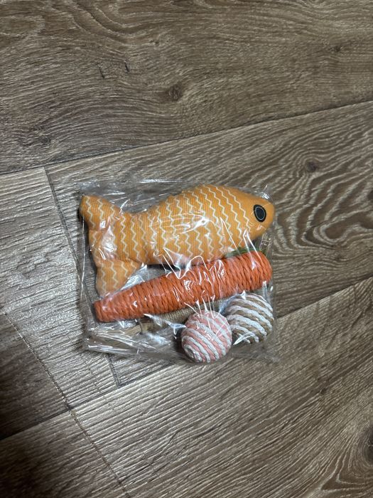 Набор игрушек для кошек