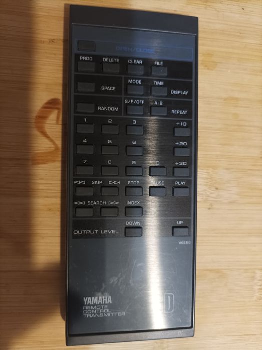 Продавам дистанционно управление за Sony и  Yamaha