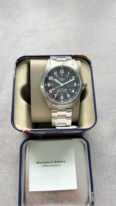 Vand ceas Fossil Defender Solar