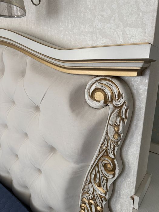 Кровать в стиле барокко