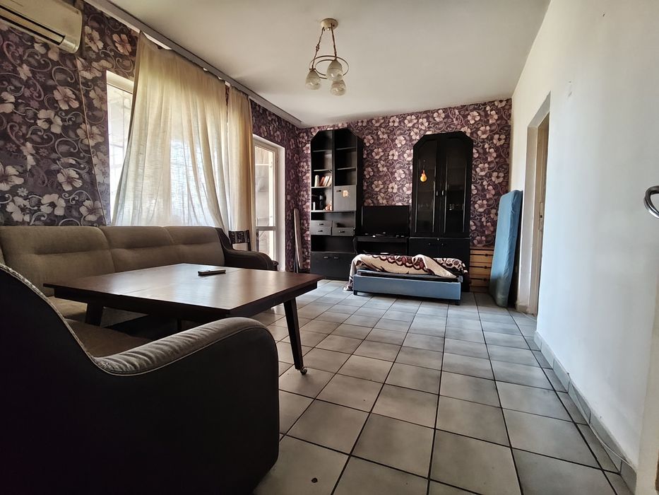 Апартамент за продажба