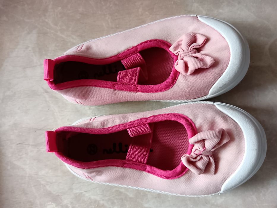 Lot fetiță produse