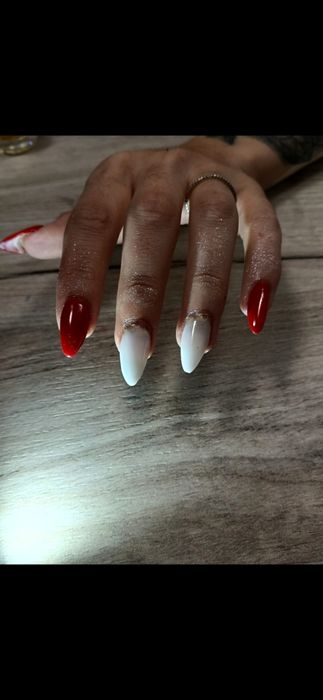 Unghiute la doar 100 lei