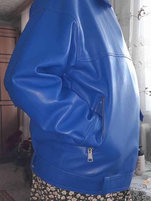 Продам куртку кожаную!