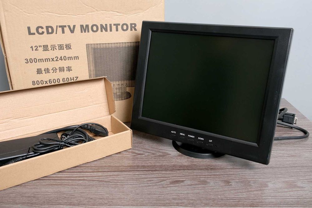 Монитор 12" (1024x768,VGA,черный)