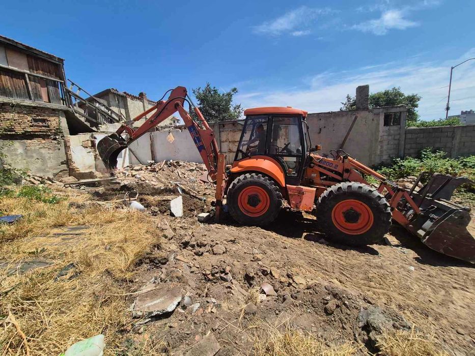 Услуги с комбиниран багер област Варна