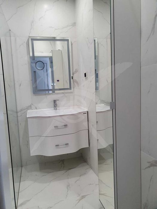 Продава се Тристаен апартамент в Варна, Гранд Мол Варна - 174 кв.м за 2069 €/кв.м - Снимка #11