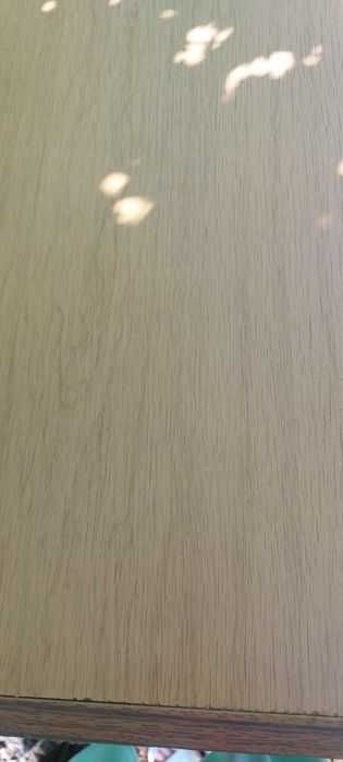 Шкаф - витрина за стена