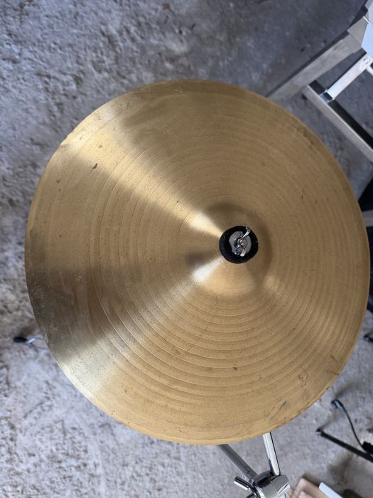 Чупеща стойка за чинел + чинел