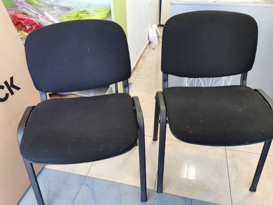 Столове за офис или за дома