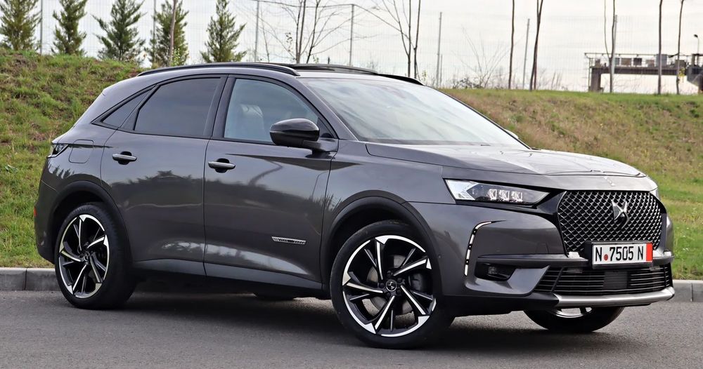 DS Automobiles DS 7 Crossback LOUVRE / 2022 / Ventilatie / Panoramic / 4X4 / 300 CP /CAMERE