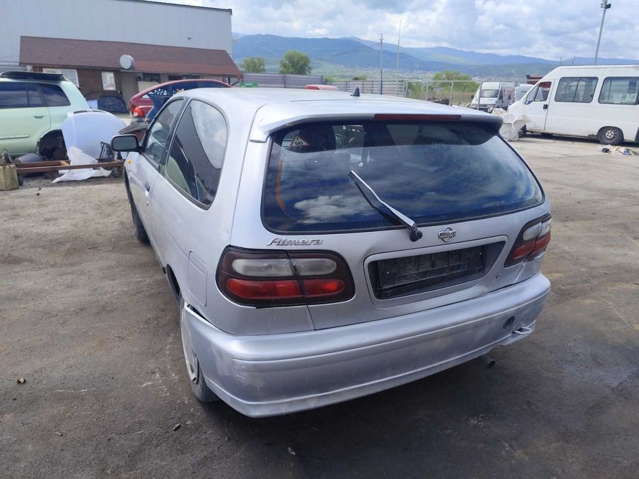 Nissan Almera N15 - 1.4 - 75к.с - 1998г. на части
