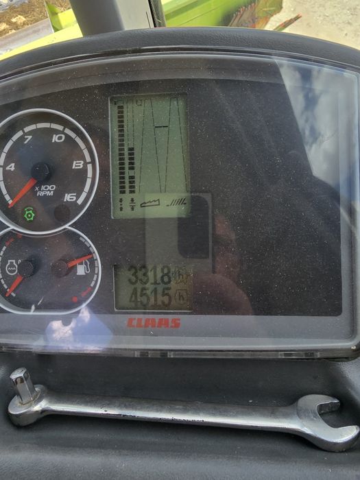 De vânzare combină CLAAS AVERO 240 APS,an fabricație 2013