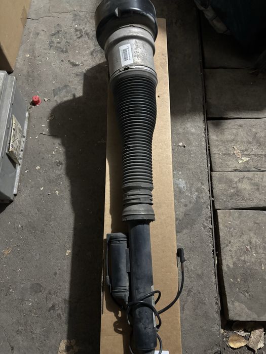 Мерседес w221 амортизоторы.