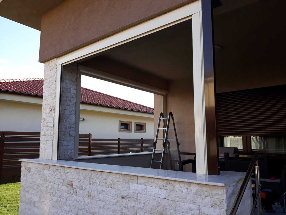 Rulouri transparente inchidere terase.