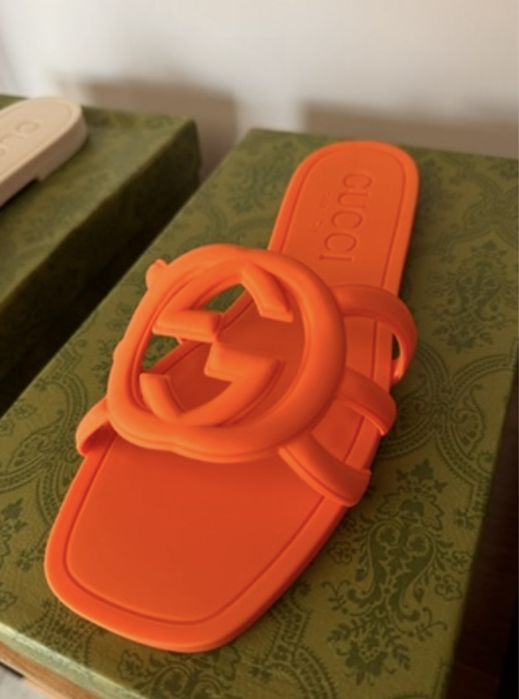 Сланцы/тапочки Gucci
