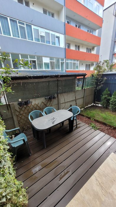 Proprietar Închiriez Garsonieră Cu Curte, Metrou Dimtrie Leonida