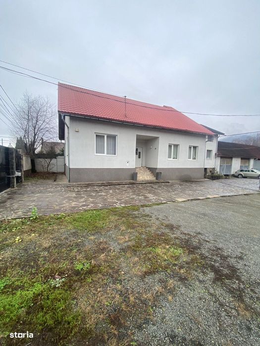 De vanzare CASA cu 3 hale in curte cu 16 ari teren la DN