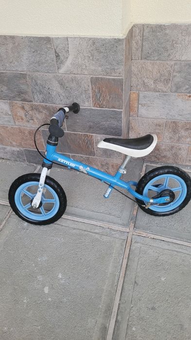 Bicicletă fără pedale