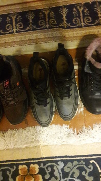 Ботинки мужские зимние и кроссовки