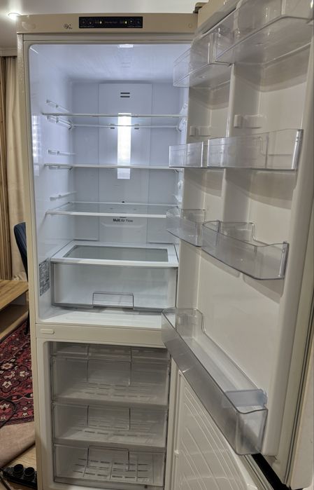 Продаю холодильник LG