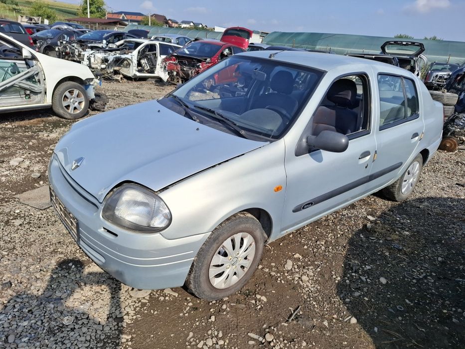 Elemente Caroserie Renault Clio Sedan/Symnol 1.4i