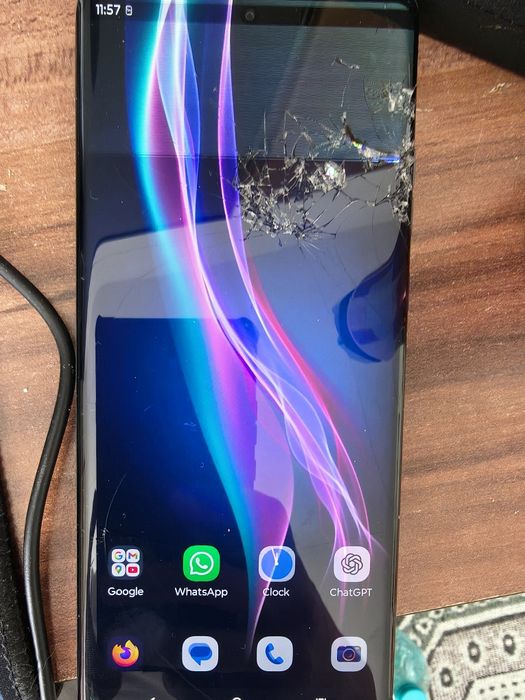 Motorola Edge 50 Fusion – 350 lei

Telefonul este funcțional