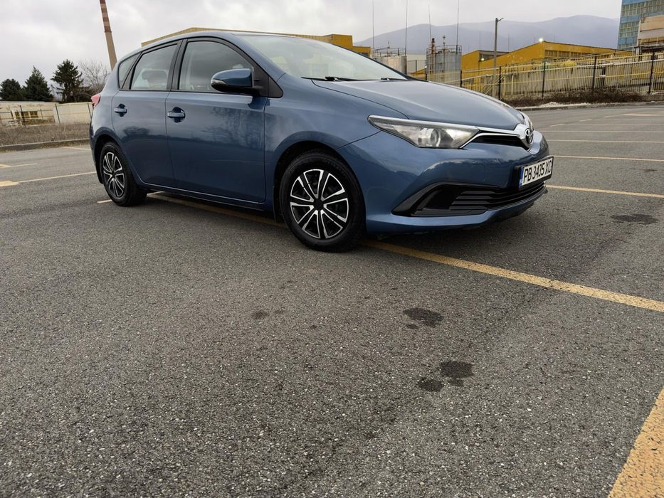 Toyota AURIS 2017
