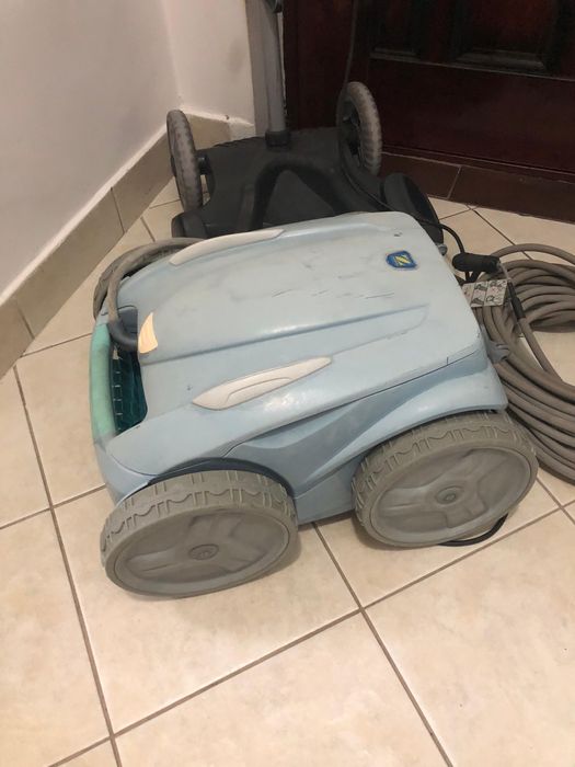 Robot aspirator curatare intretinere piscina Zodiac Vortex 3 - 4WD