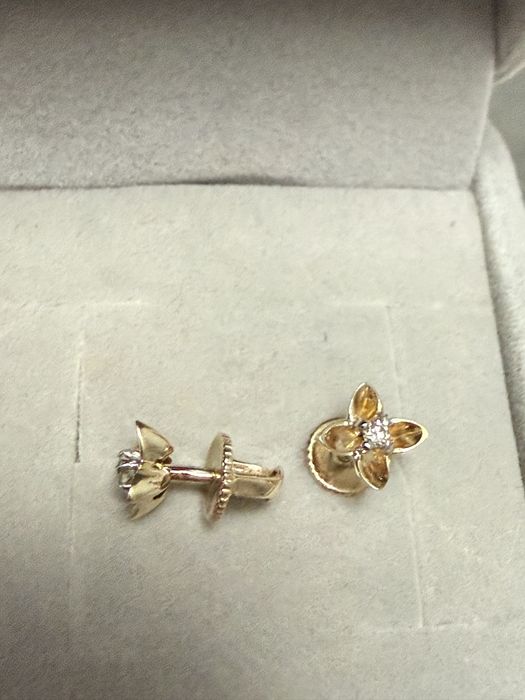 Бриллиантовые пусеты