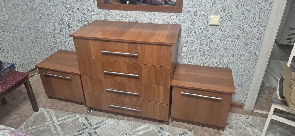 Продается комод комплектный