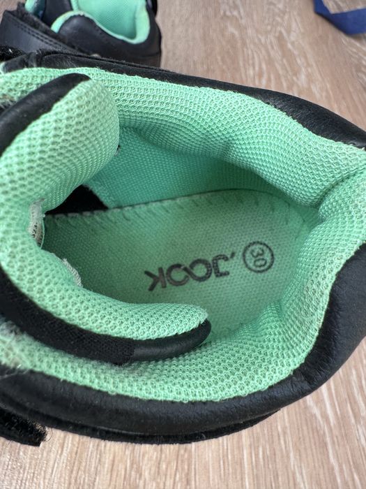 Кроссовки на мальчика