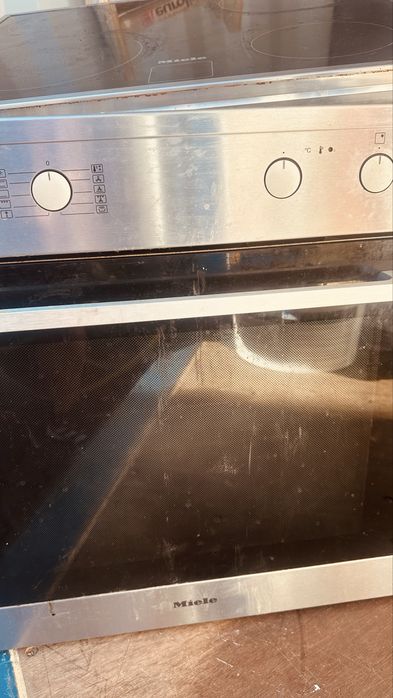 Plita si cuptor electric Miele