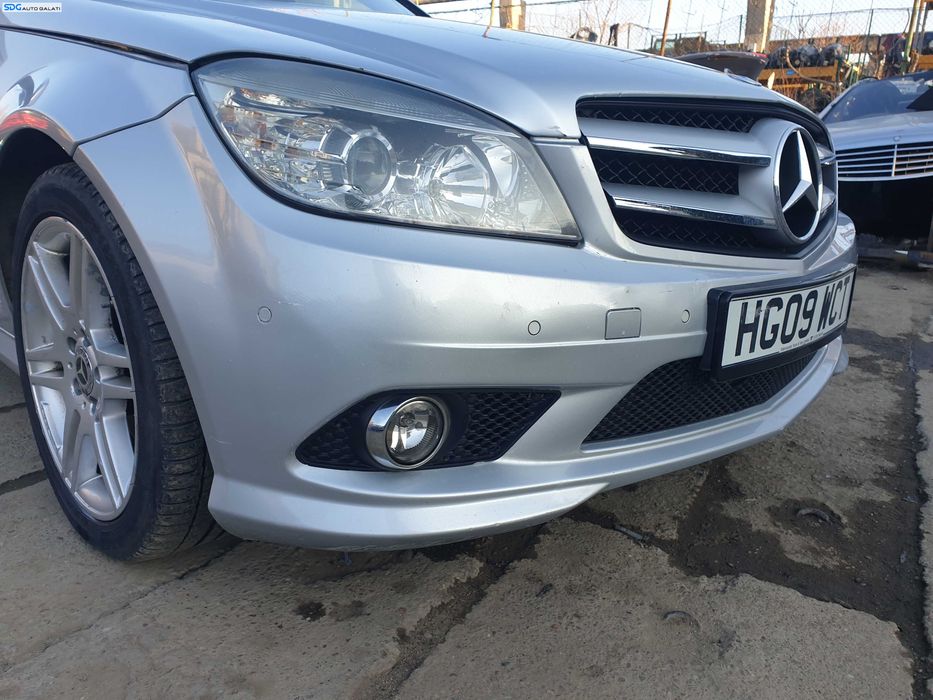 Bara Spoiler Fata AMG Completa FARA  Grila cu Emblema Mercedes Clasa C Class W204 NFL Non Facelift 2007 - 2011 Culoare Argintiu [K1585] [K1535]