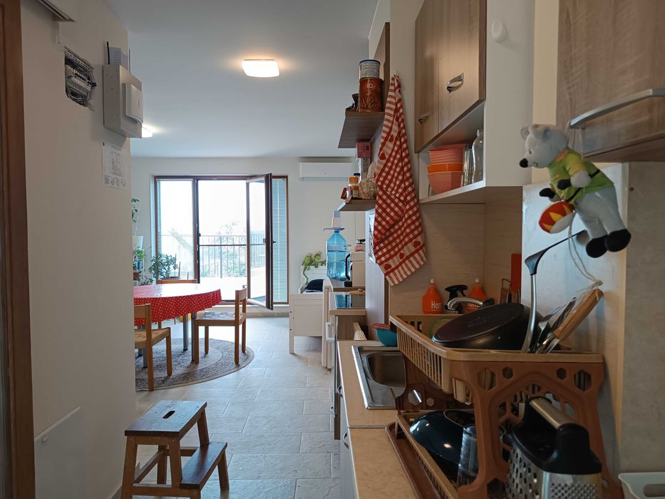 Дава се под наем Къща в Варна, Център - 330 кв.м за 1500 € - Снимка #9