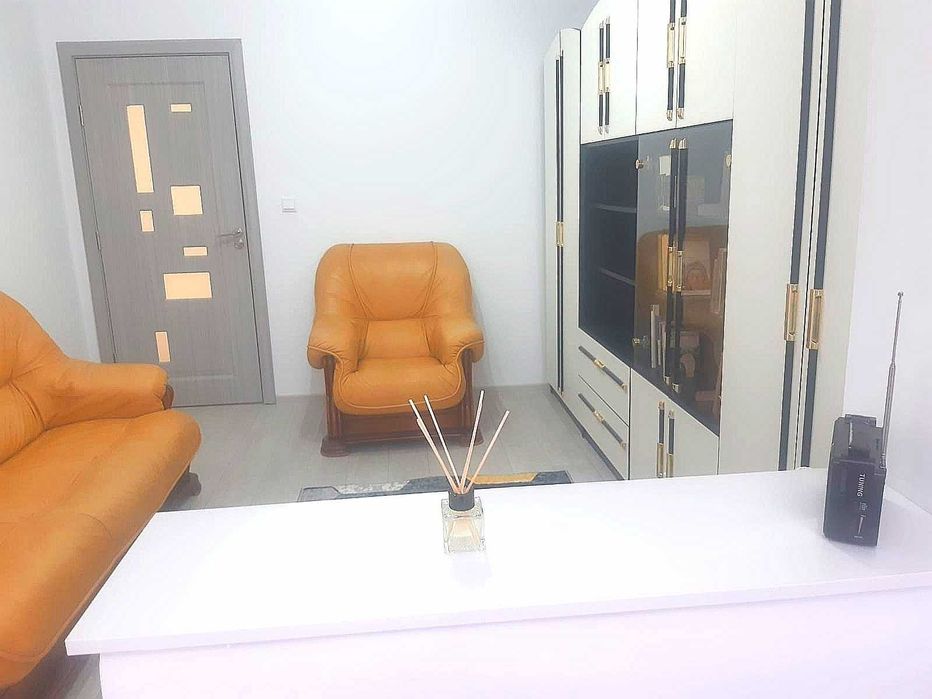 Vând apartament 2 camere Rogerius